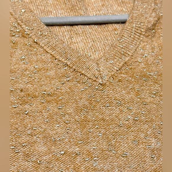 Loft Gold Speckled Camel V-Neck Sweater NWOT, size S - Picture 5 of 7